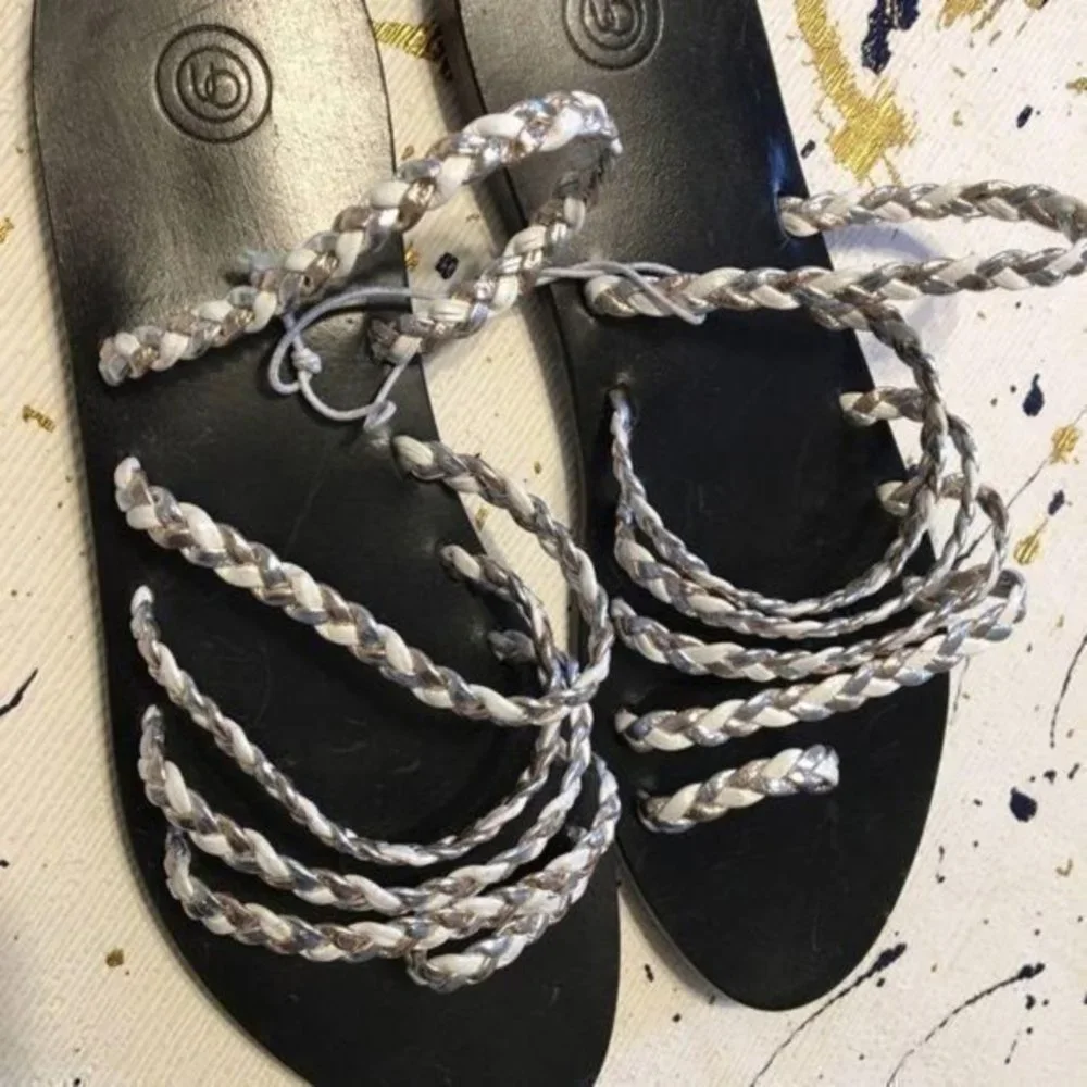 Urban Outfitters Val Braided Slide - Picture 3 of 6